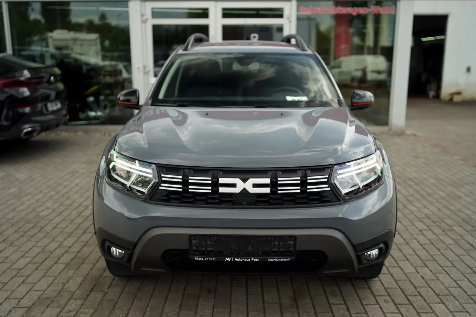 Dacia Duster II Extreme Automatik Kamera LED NAV Sitzh Grau - 2