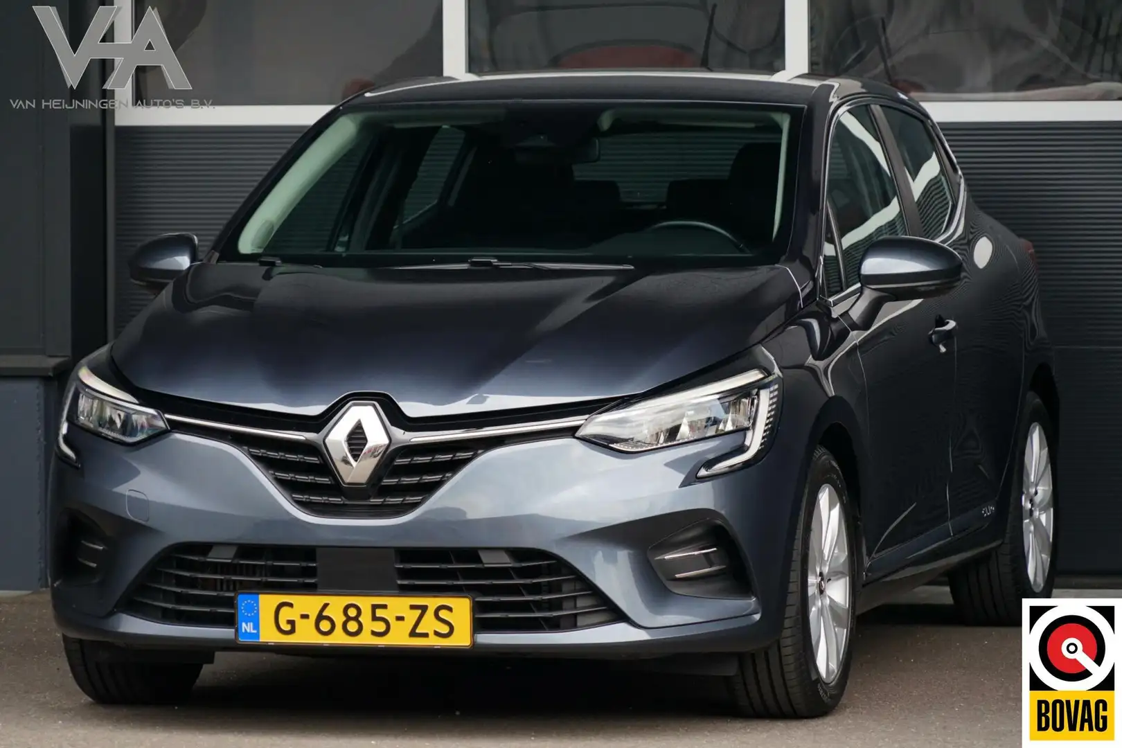Renault Clio 1.0 TCe Intens, NL, CarPlay, PDC, keyless, clima Grijs - 1