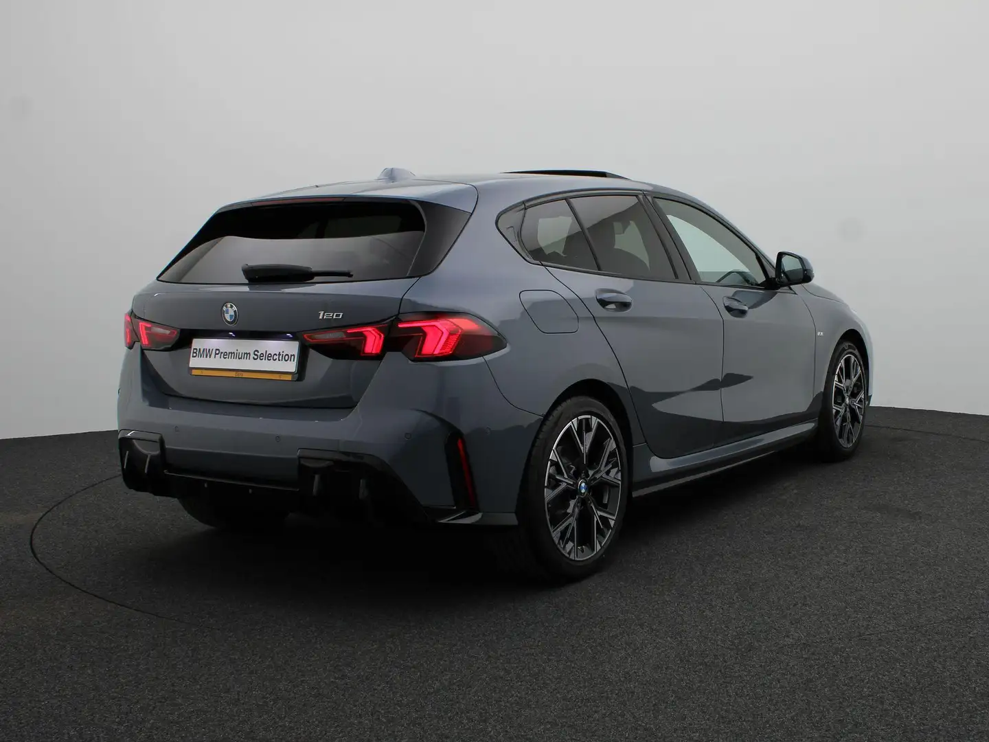 BMW 120 1 Serie M Sport Design Edition | Glazen Panoramada Verde - 2