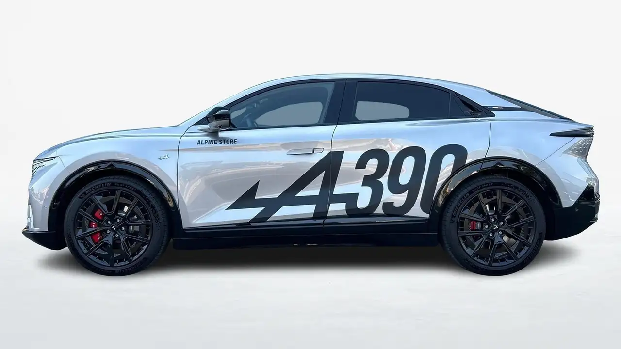 Alpine A390 2026