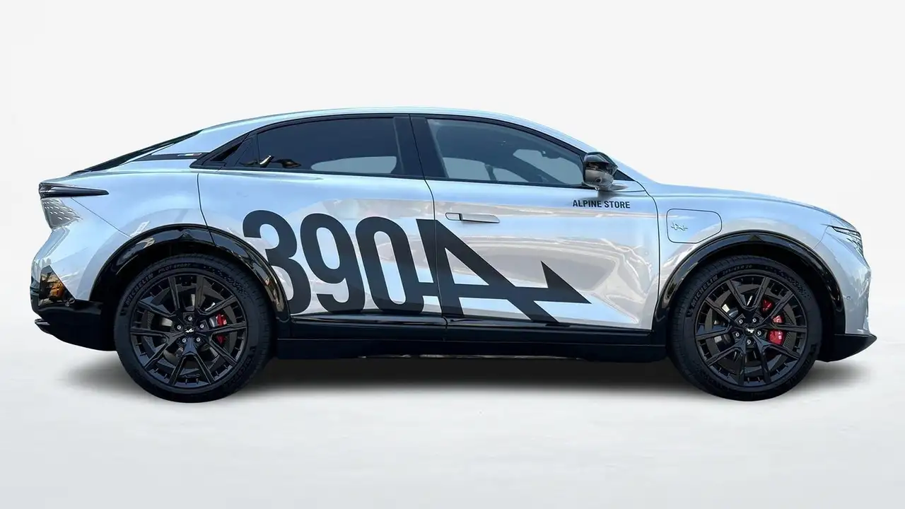 Alpine A390 2026