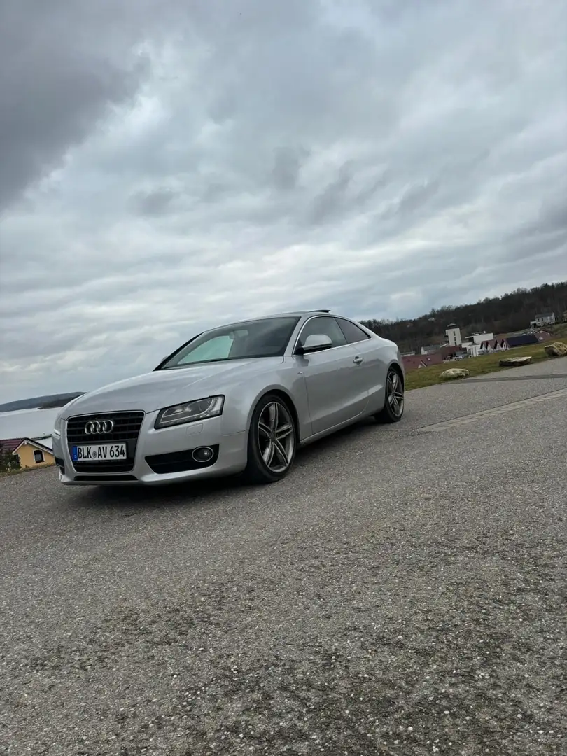 Audi A5 2.0 TFSI (132kW) Gri - 1