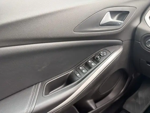 Opel Grandland view 14