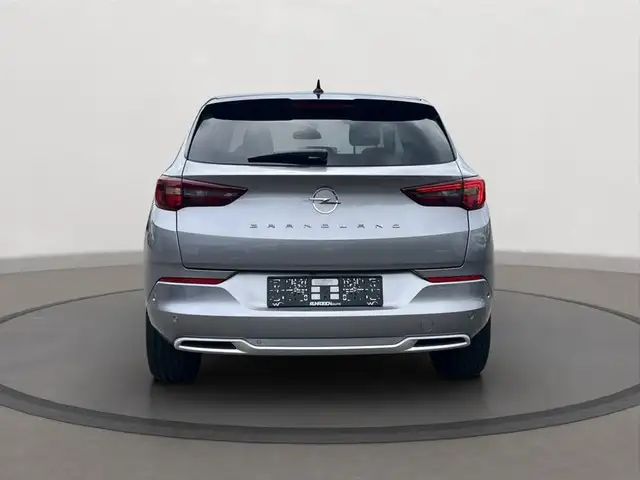 Opel Grandland view 4