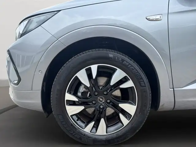 Opel Grandland view 7
