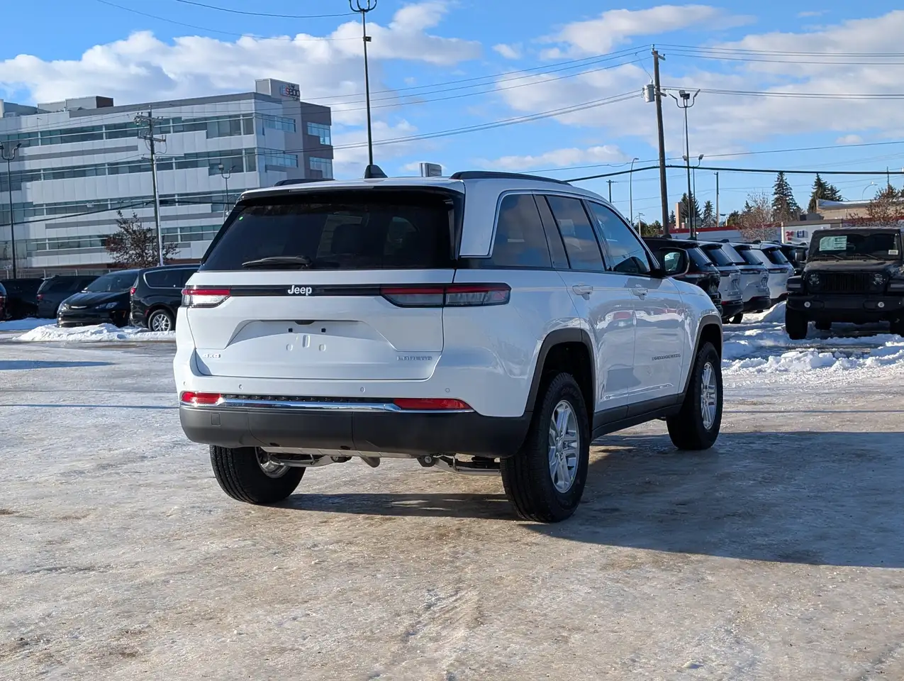 Jeep Grand Cherokee снимка Jeep Grand Cherokee