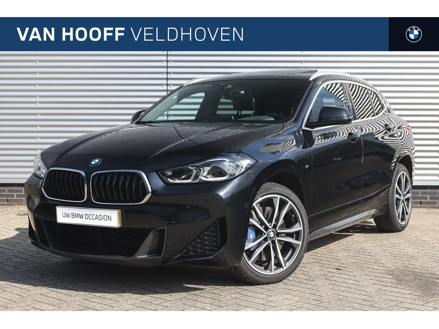 BMW X2 sDrive20i High Executive M Sport Automaat / Panora Zwart - 1