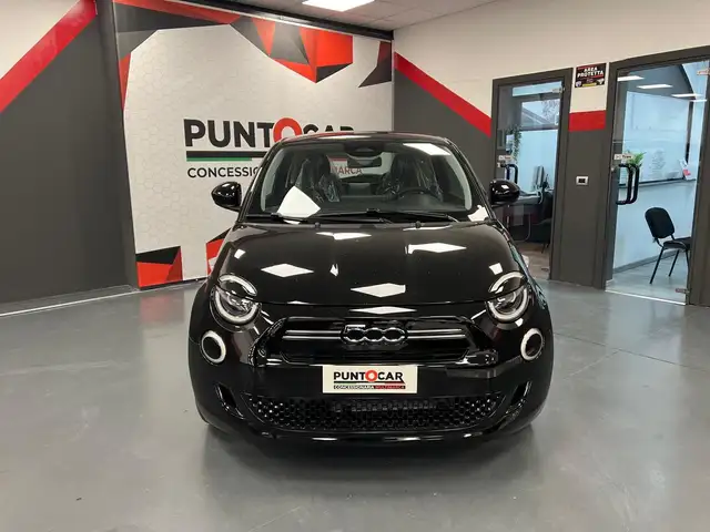 Fiat 500 view 2