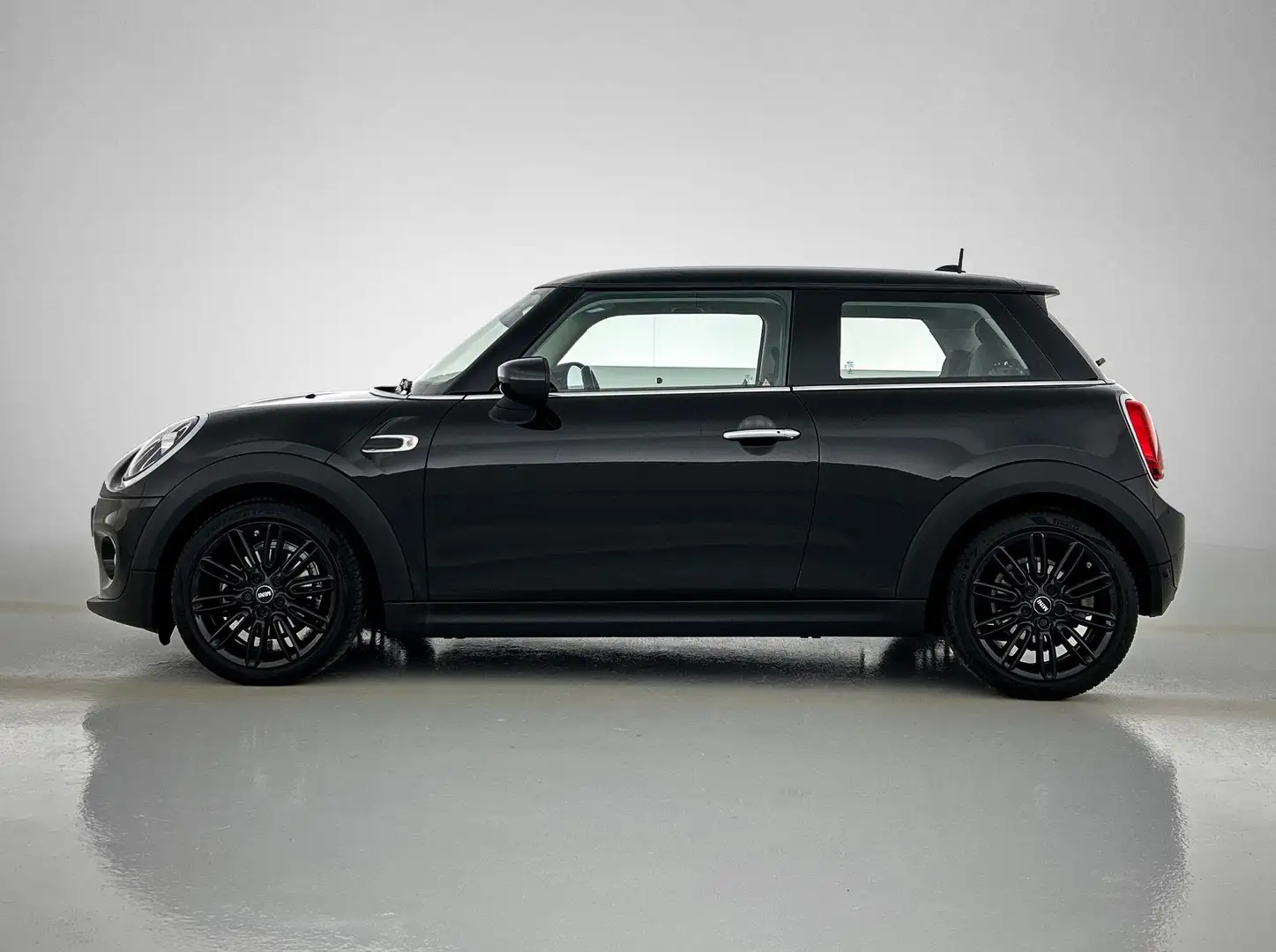 MINI Cooper Mini 1.5 Pepper | 136pk | Automaat | Parkeersensor Nero - 2
