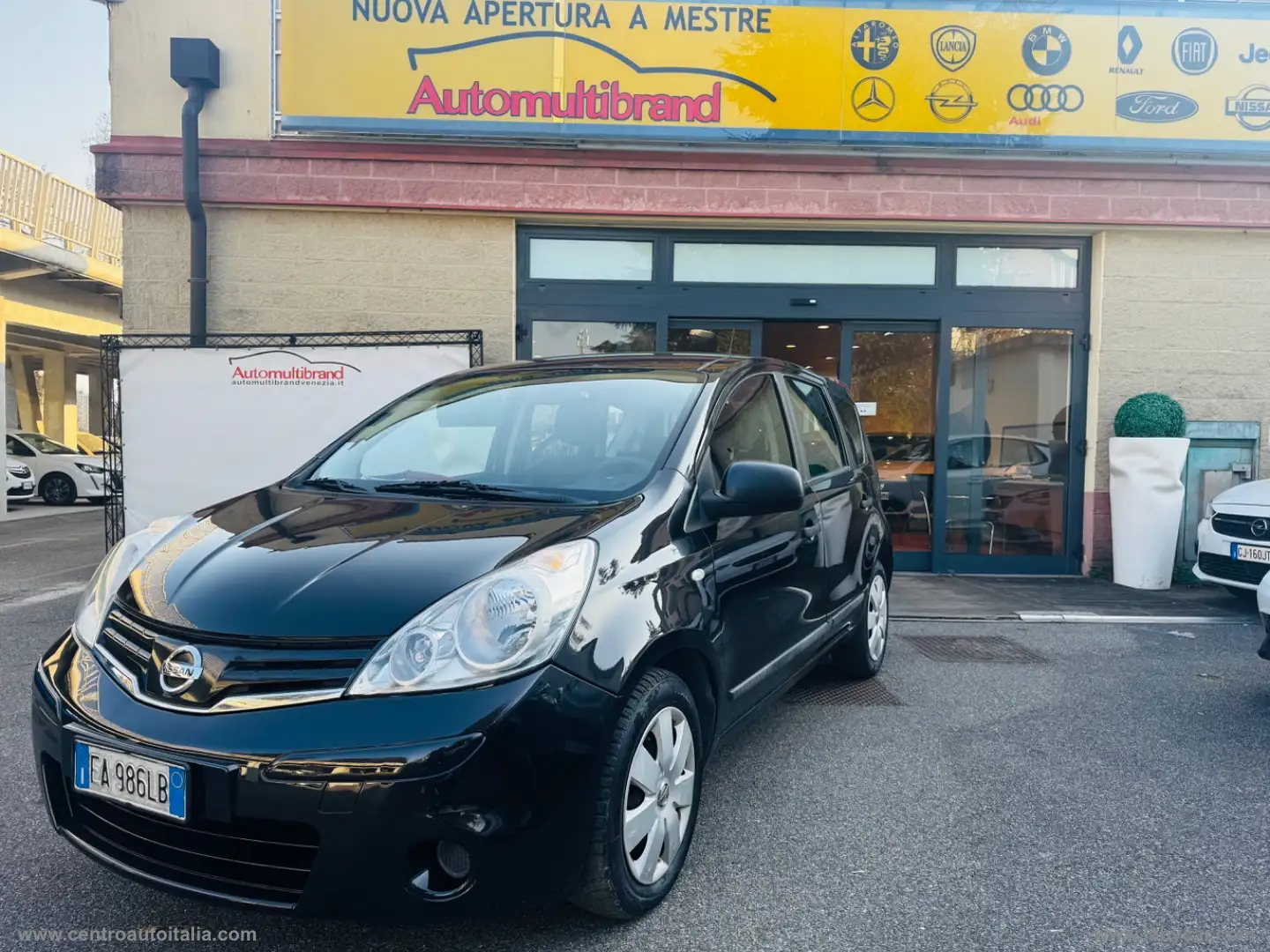 Nissan Note 1.4 GPL Eco n-tec Negro - 1