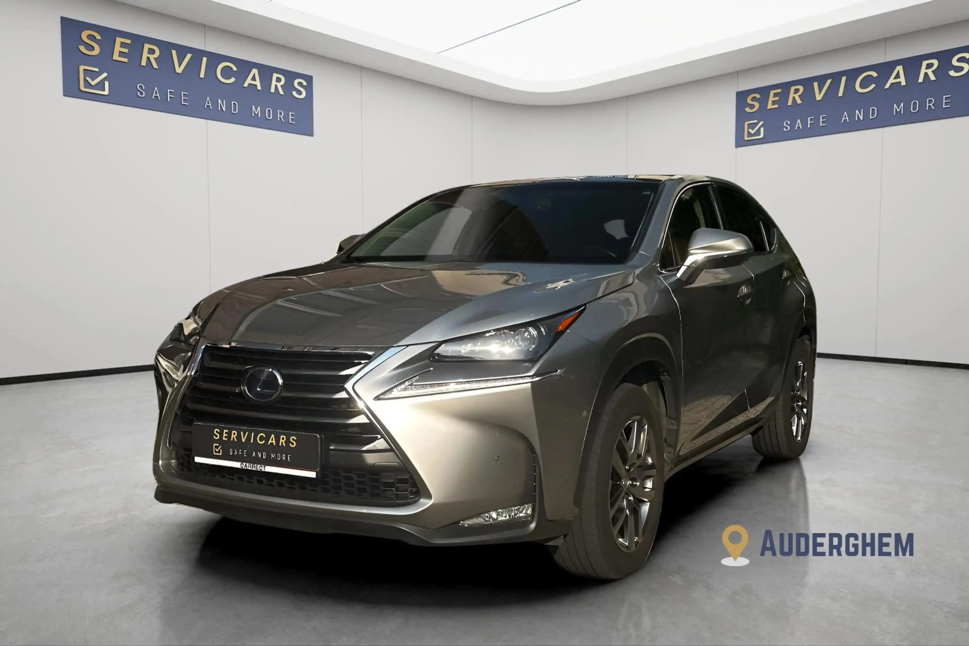 Lexus NX 300h 2.5i FWD Executive Line / PANO / GAR 12 MOIS!