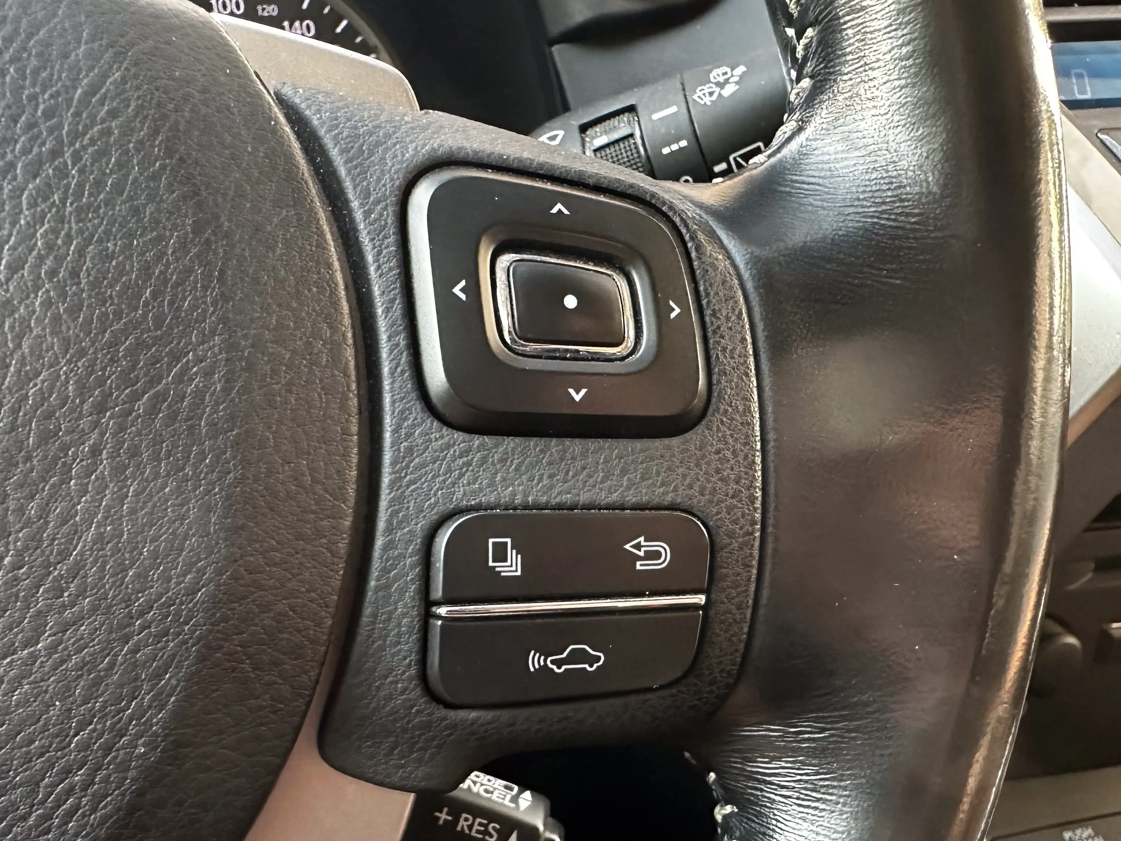 Lexus NX 300h 2.5i FWD Executive Line / PANO / GAR 12 MOIS! — photo 15