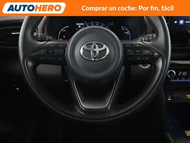 Toyota Yaris Cross view 27