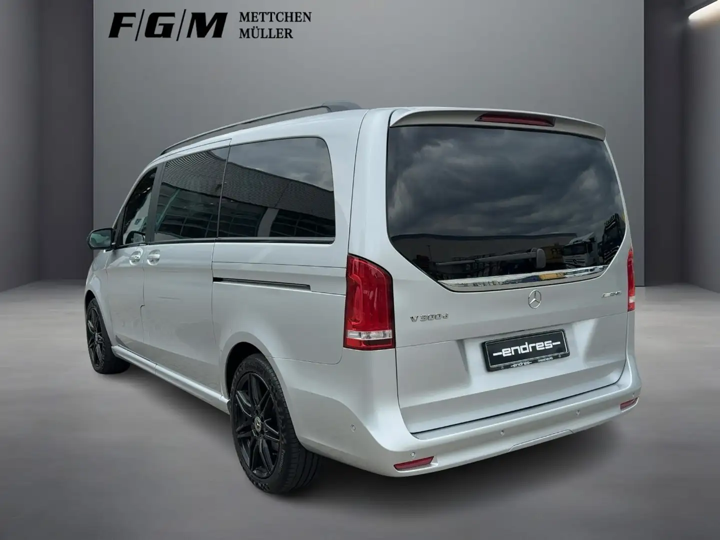 Mercedes-Benz V 300 d 4MATIC lang Exclusive Edition Exclusive+ Argento - 2