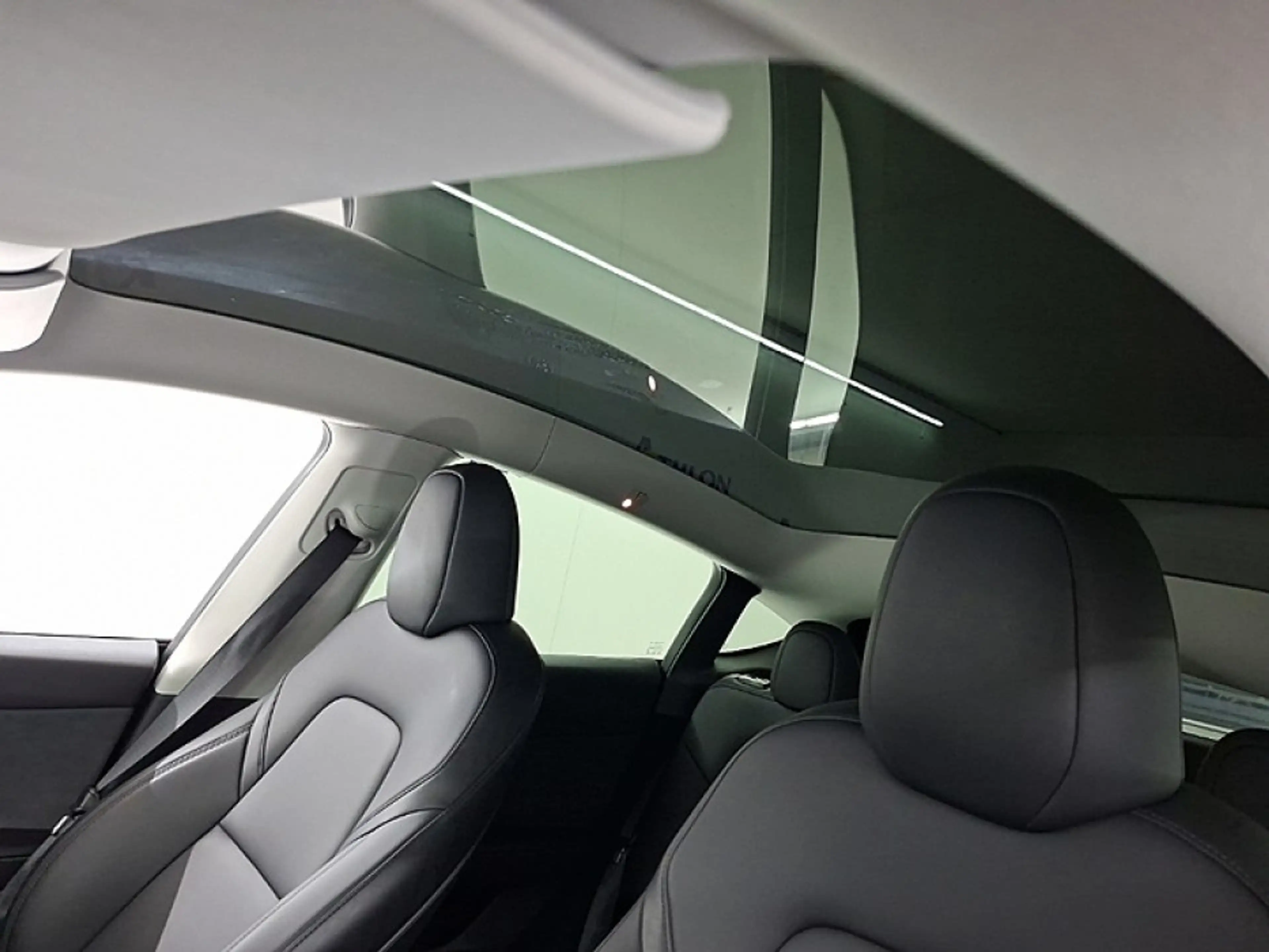 Tesla Model Y RWD 58 kWh | Panoramadak | Voorstoelen verwarmd | — photo 6