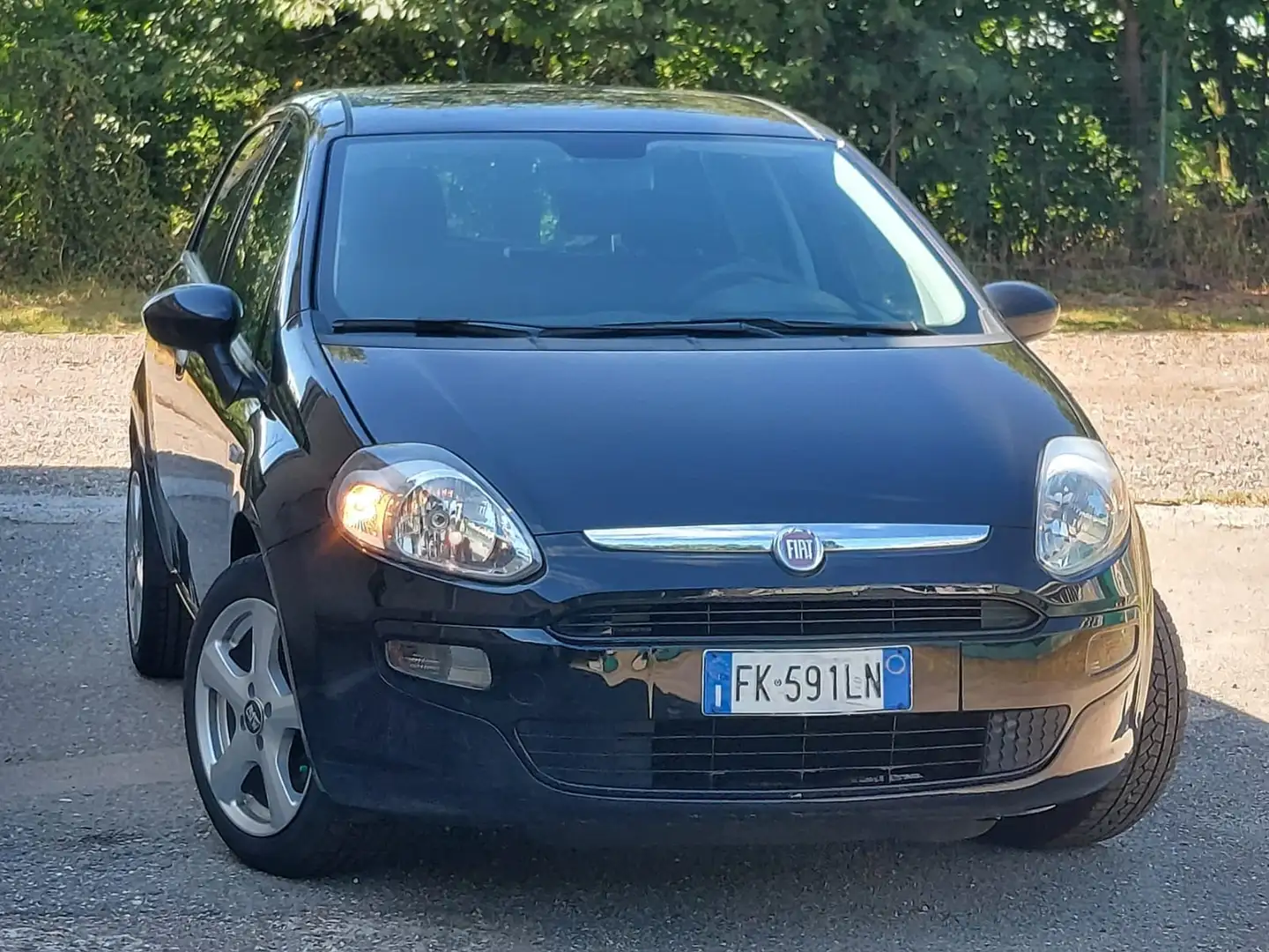 Fiat Punto 5p 1.2 Benzina ((NEOPATENTATI)) Nero - 1