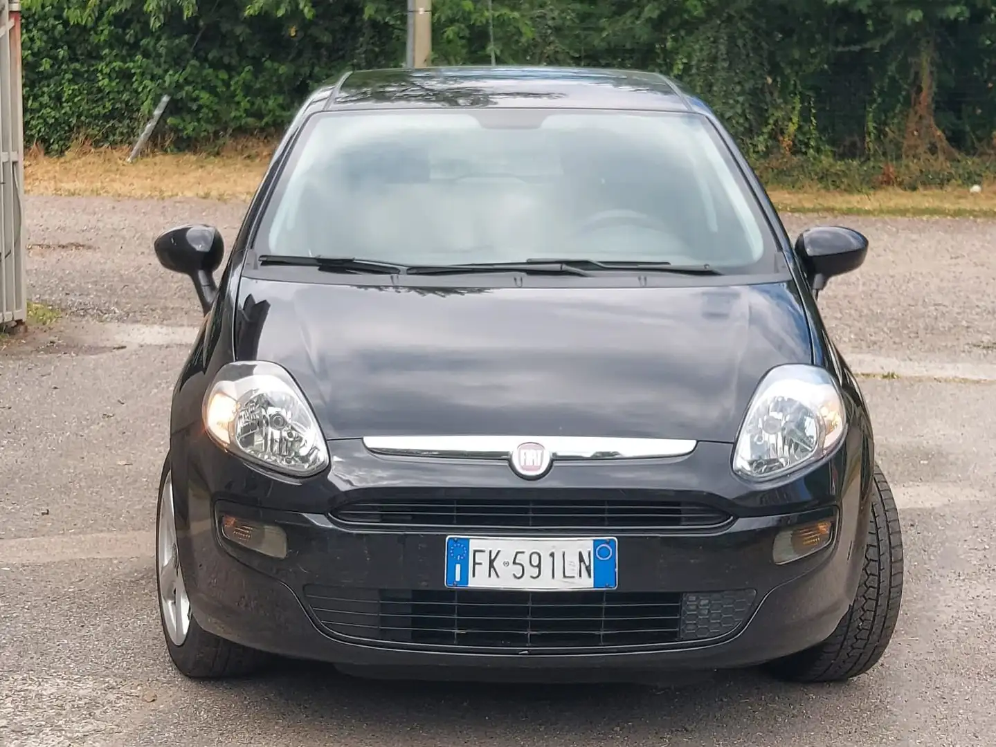 Fiat Punto 5p 1.2 Benzina ((NEOPATENTATI)) Noir - 2