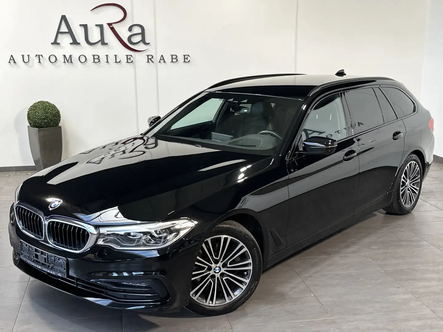 BMW 520 Touring Sport Line NAV+LED+HEAD-UP+KAM+H&K Negro - 2