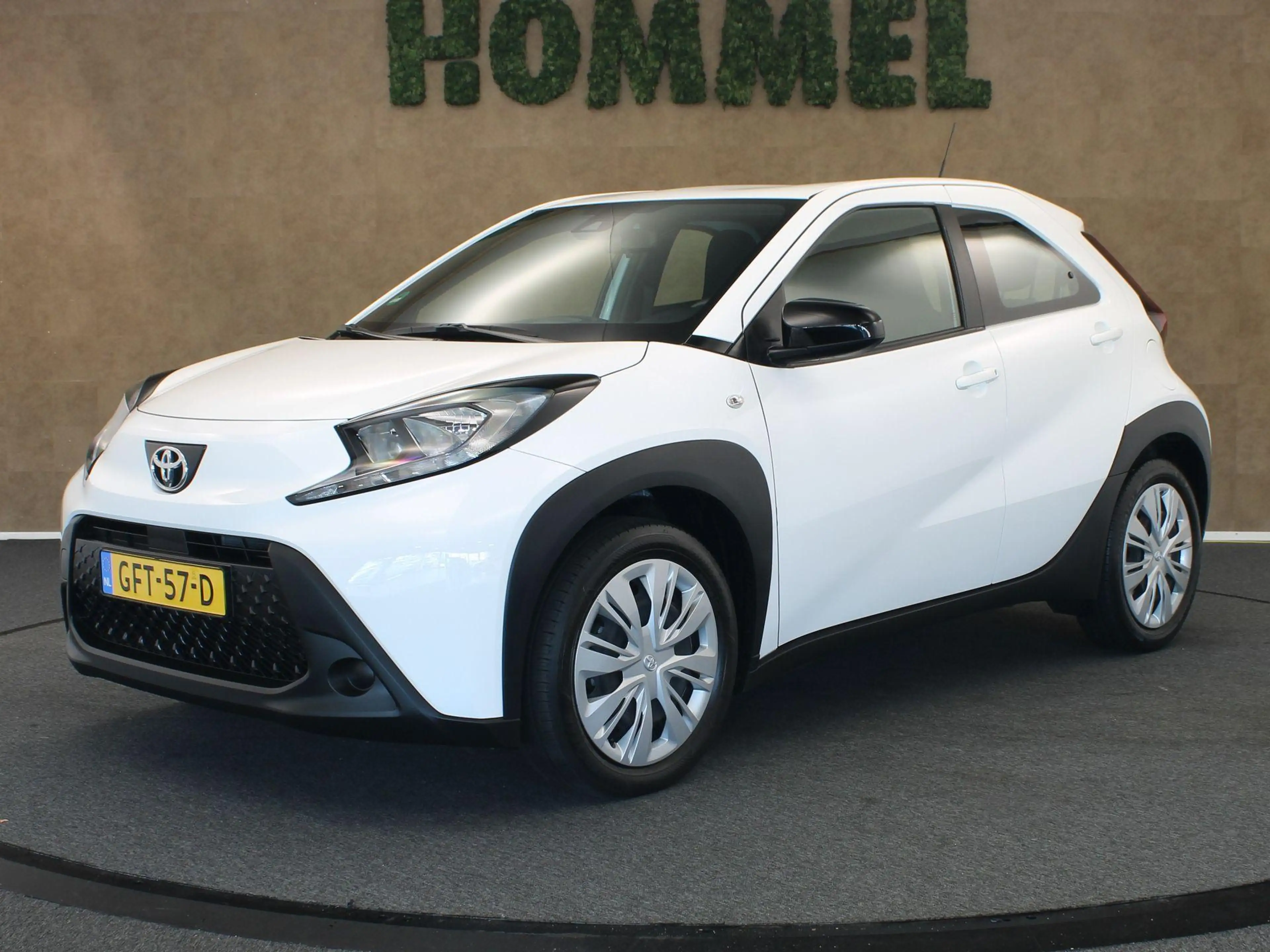Toyota Aygo X 1.0 VVT-i MT Play - ORIGINEEL NEDERLANDSE AUTO - A — photo 5