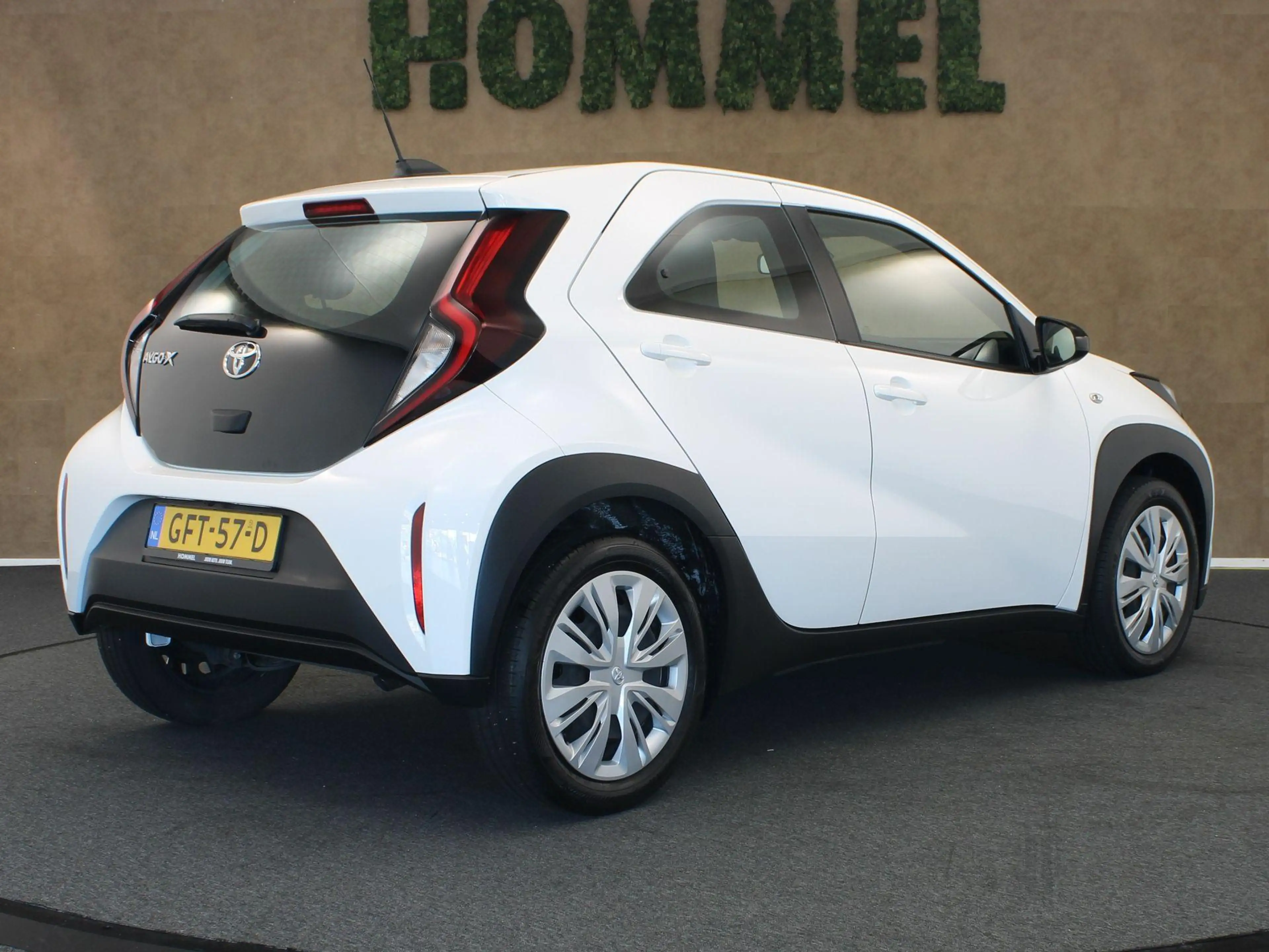 Toyota Aygo X 1.0 VVT-i MT Play - ORIGINEEL NEDERLANDSE AUTO - A — photo 6
