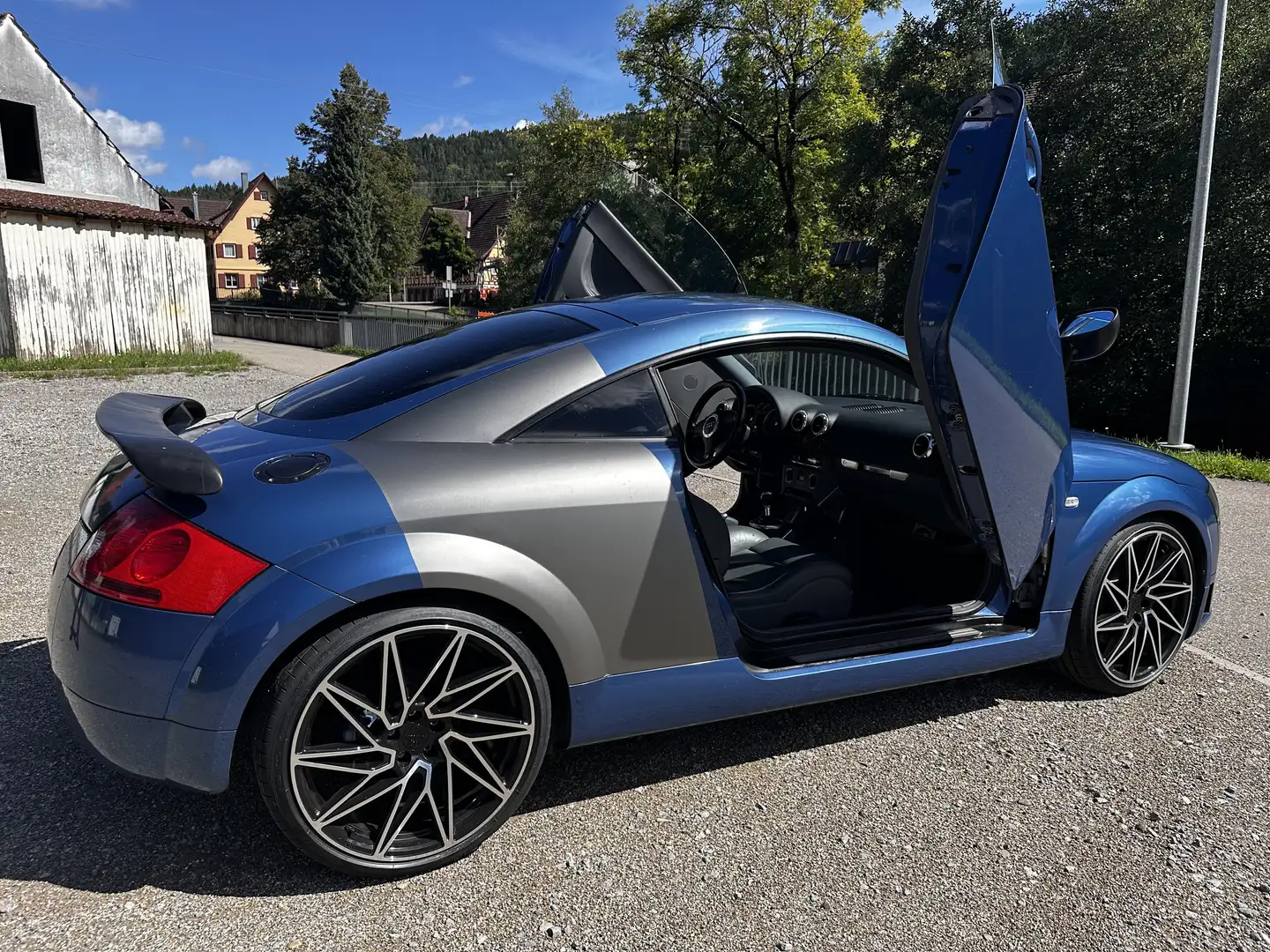 Audi TT 1.8 T Coupe (132kW) Синій - 2
