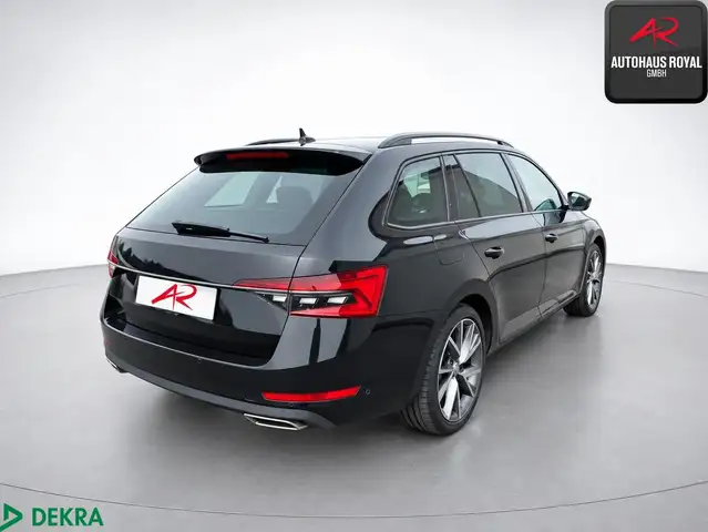 Skoda Superb view 4