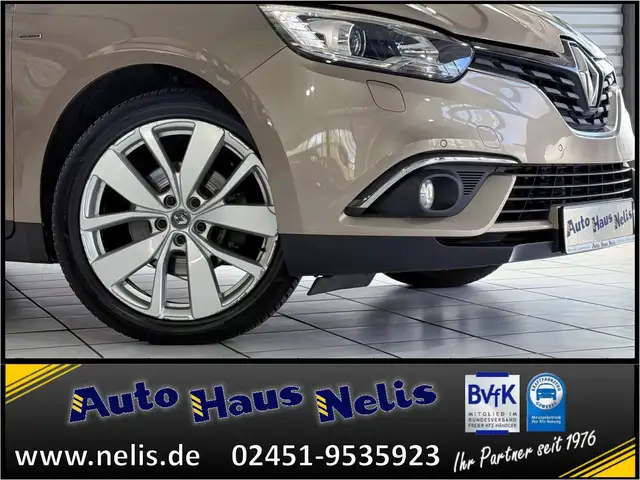 Renault Scenic view 2