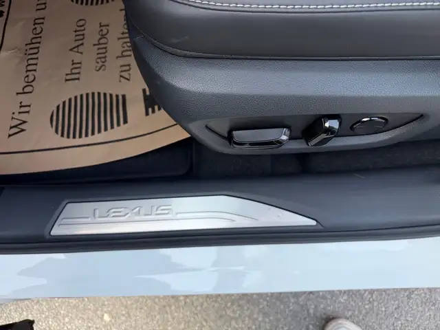 Lexus RX 450h + E-four F-Sport Design ACC+Navi+SHZ+Kam. Ansicht 21