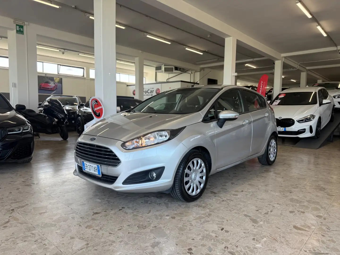 Ford Fiesta 1.5 TDCi 75CV 5 porte Argent - 1