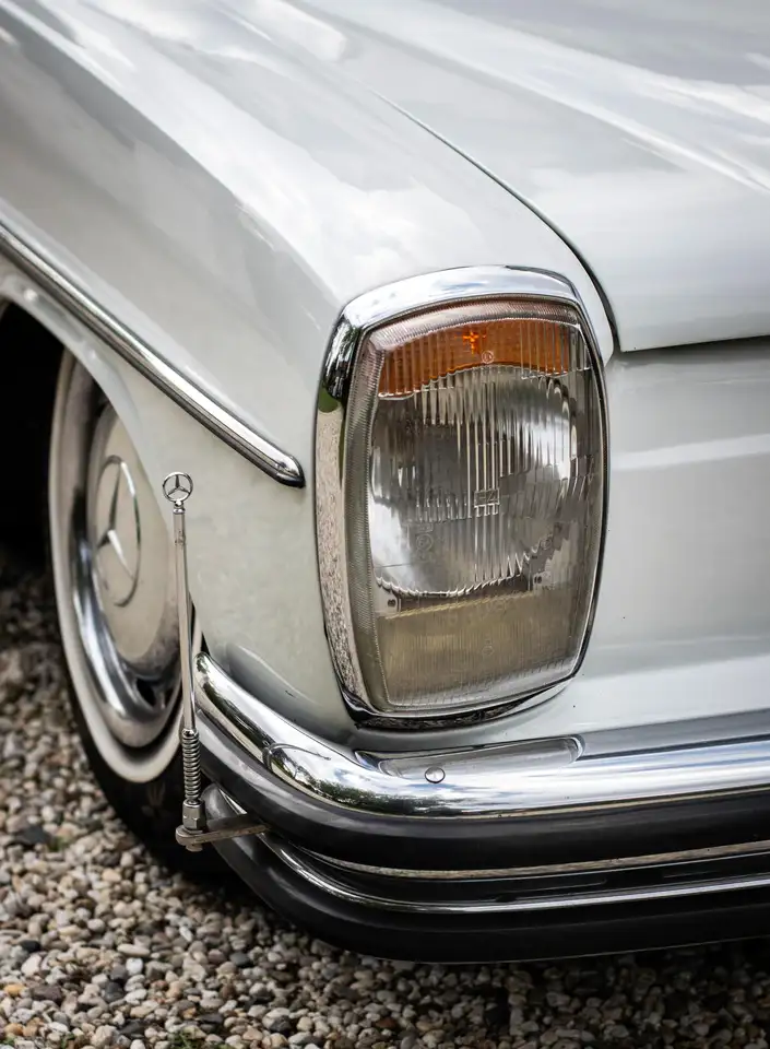 Mercedes-Benz W 114/115 Strich-Acht 250C Coupé 1. Serie – H-Zulassung, foto 4