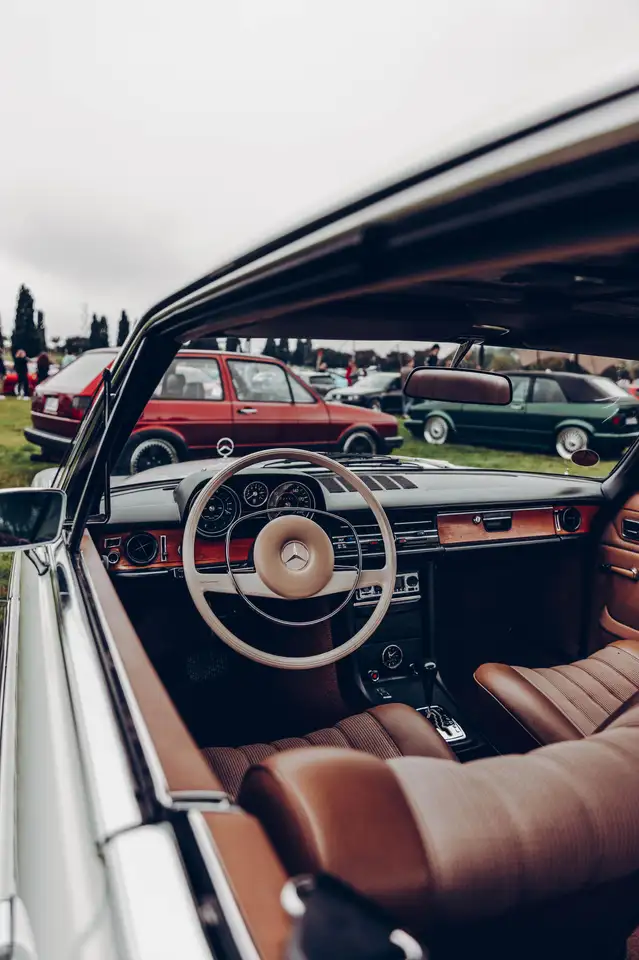 Mercedes-Benz W 114/115 Strich-Acht 250C Coupé 1. Serie – H-Zulassung, foto 9