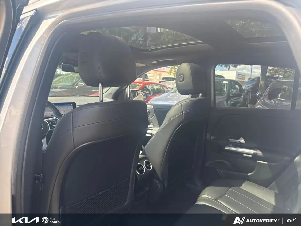 Mercedes-Benz GLA photo Mercedes-Benz GLA