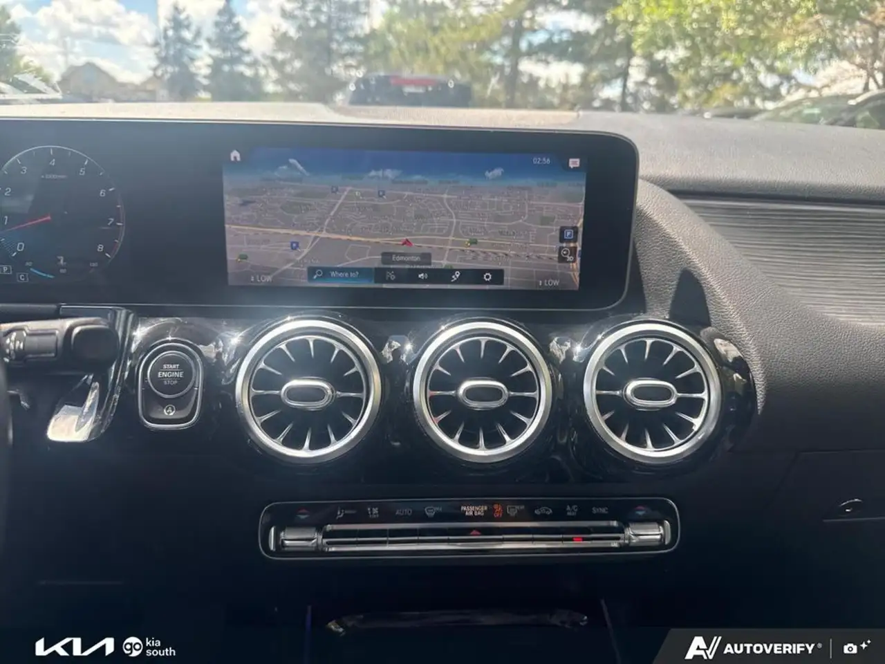 Mercedes-Benz GLA photo Mercedes-Benz GLA