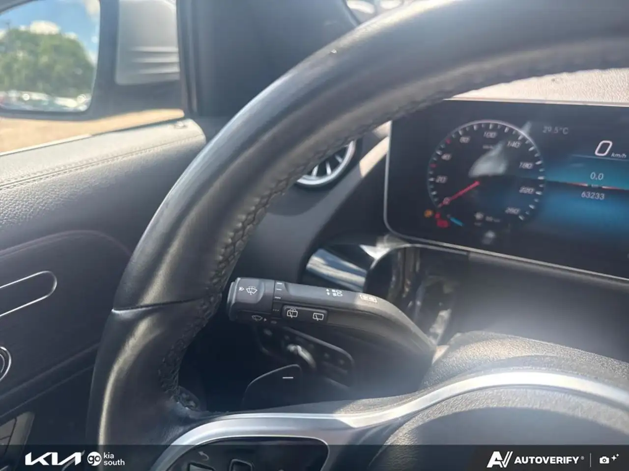 Mercedes-Benz GLA photo Mercedes-Benz GLA