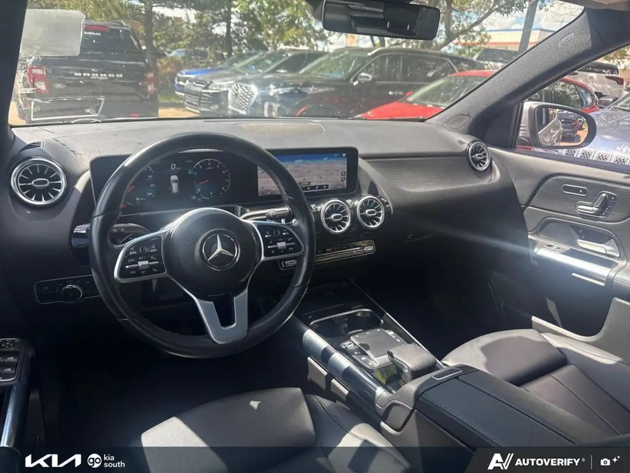 Mercedes-Benz GLA photo Mercedes-Benz GLA