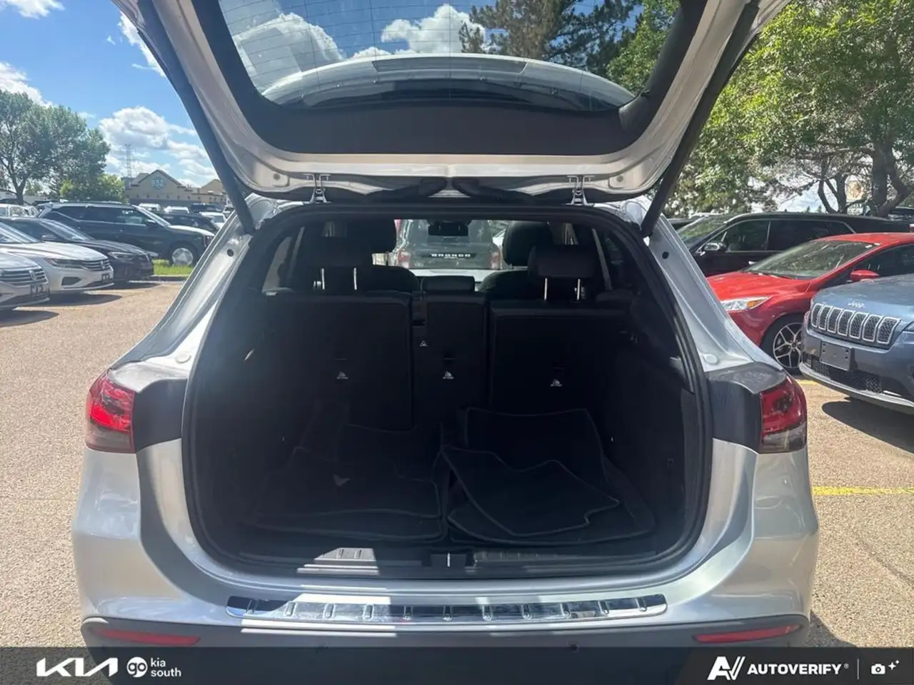 Mercedes-Benz GLA photo Mercedes-Benz GLA