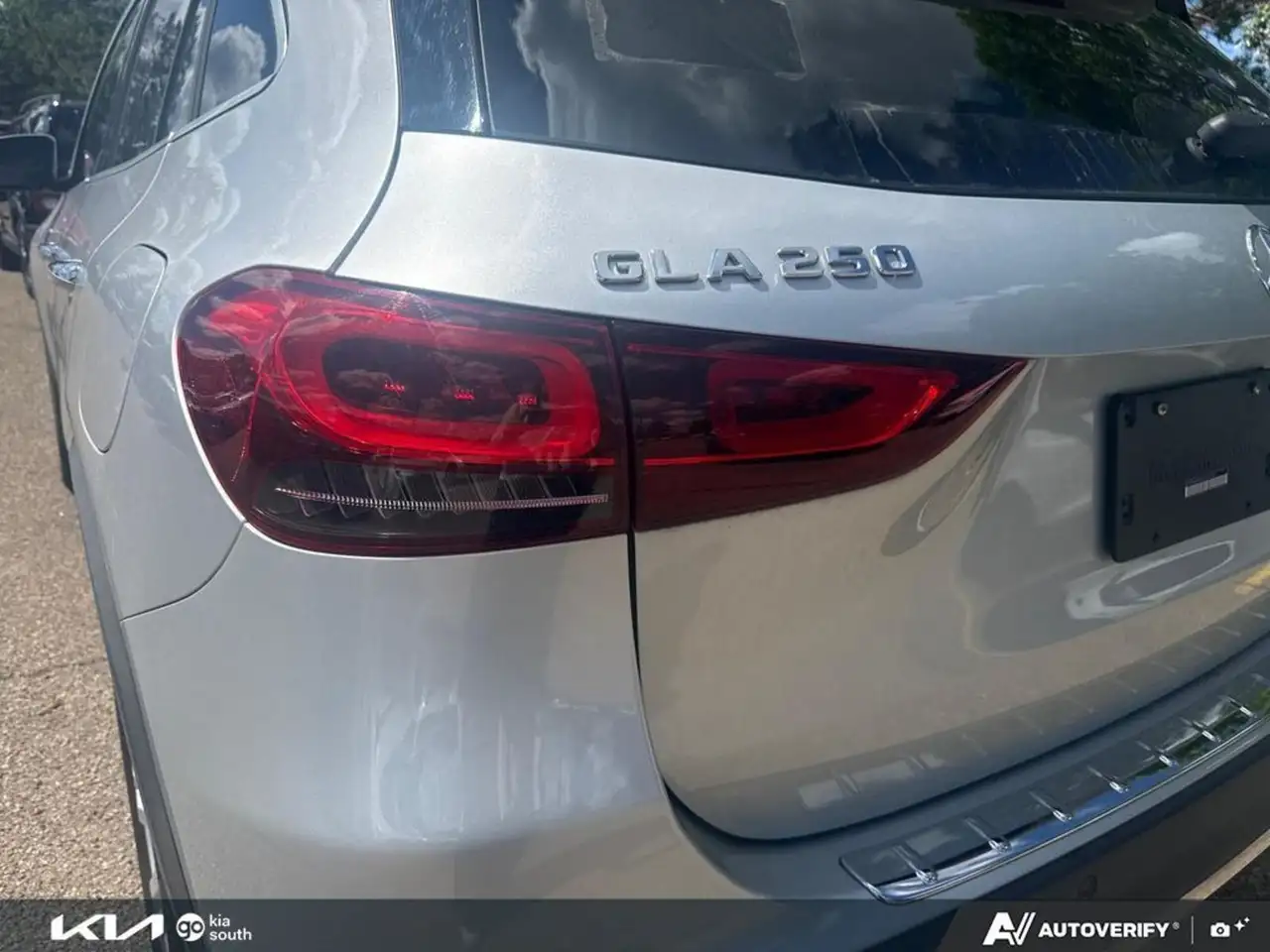 Mercedes-Benz GLA photo Mercedes-Benz GLA
