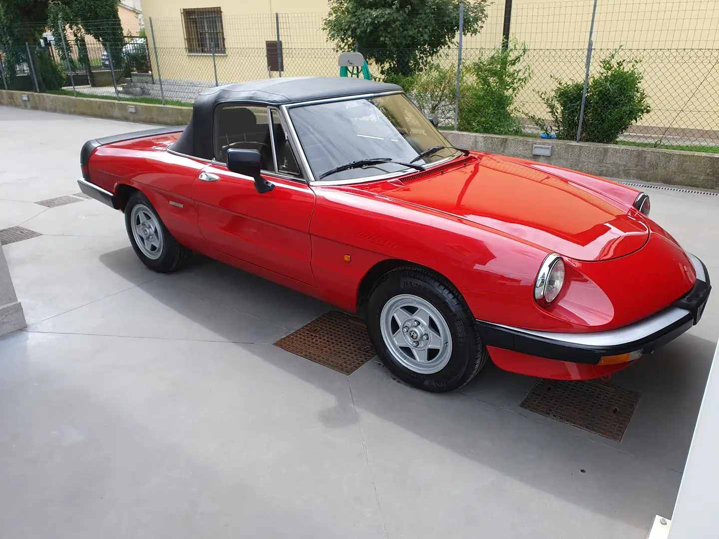 Alfa Romeo Spider 2.0 ROSSA CON INTERNI NERI - 2