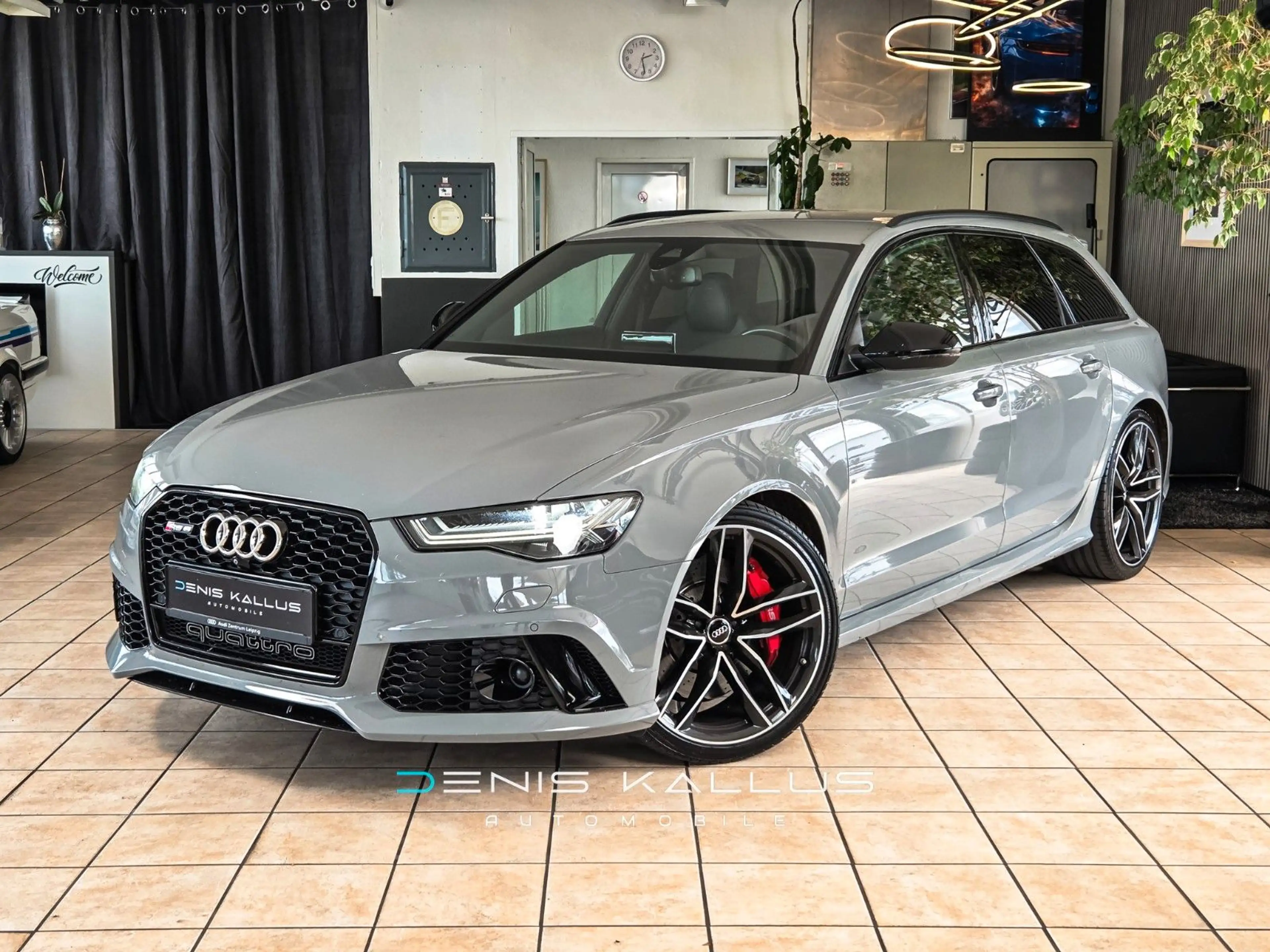 Audi RS6 Avant *Carbon*Gepfl*Deutsch*Schalen*