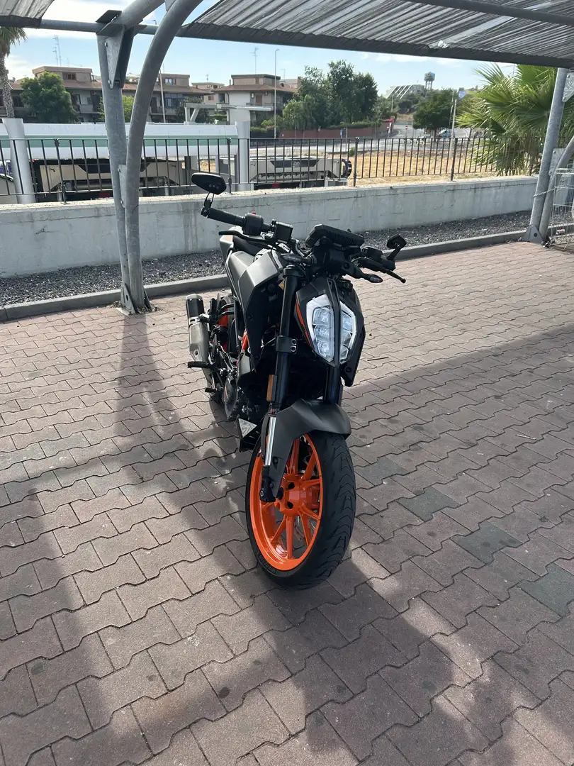 KTM 125 Duke - 1