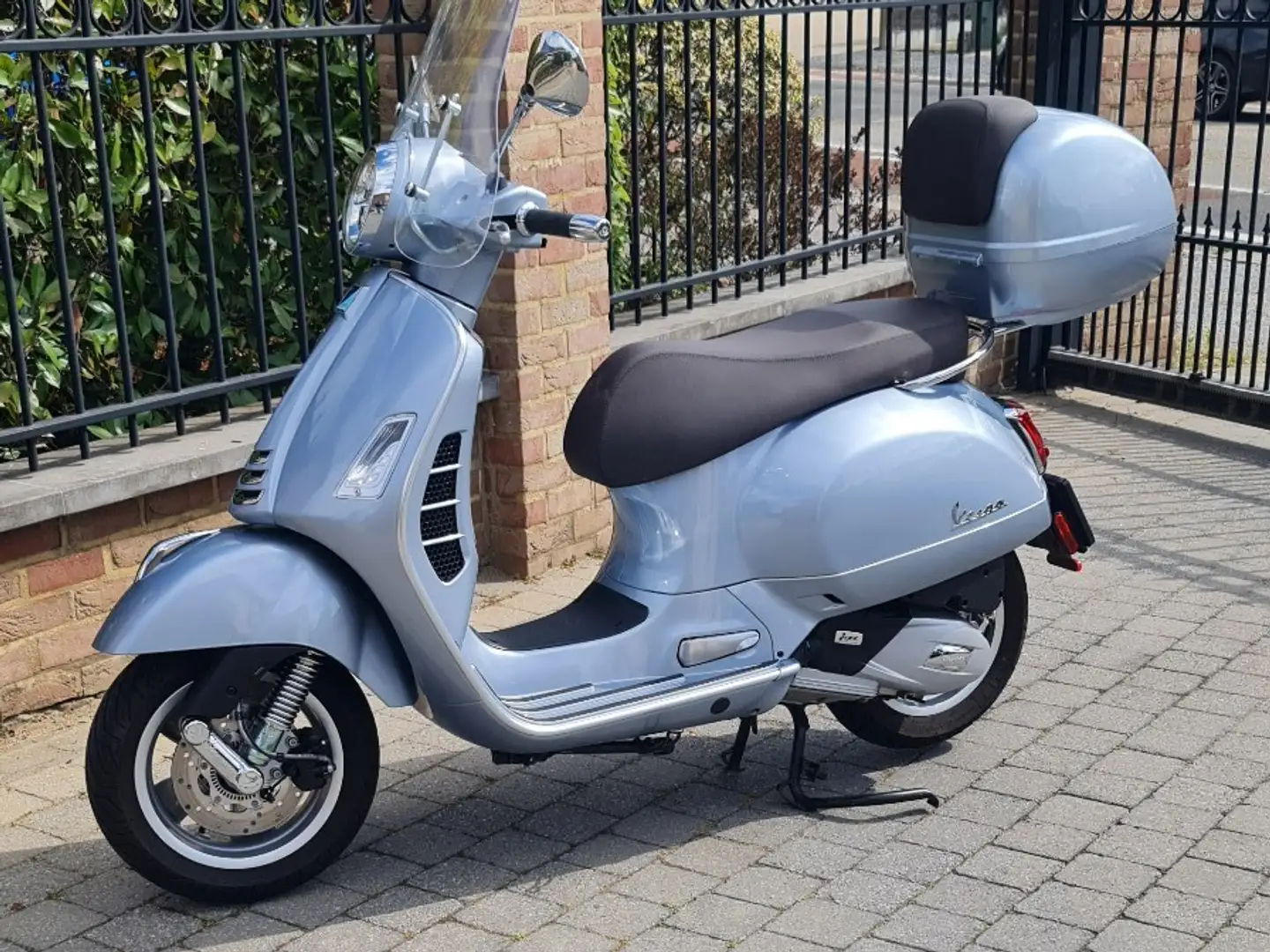 Vespa GTS Super 125 GTS 125 Argent - 1
