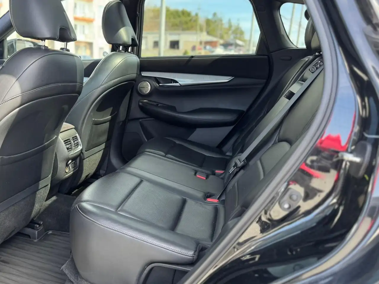 Infiniti QX50 снимка Infiniti QX50