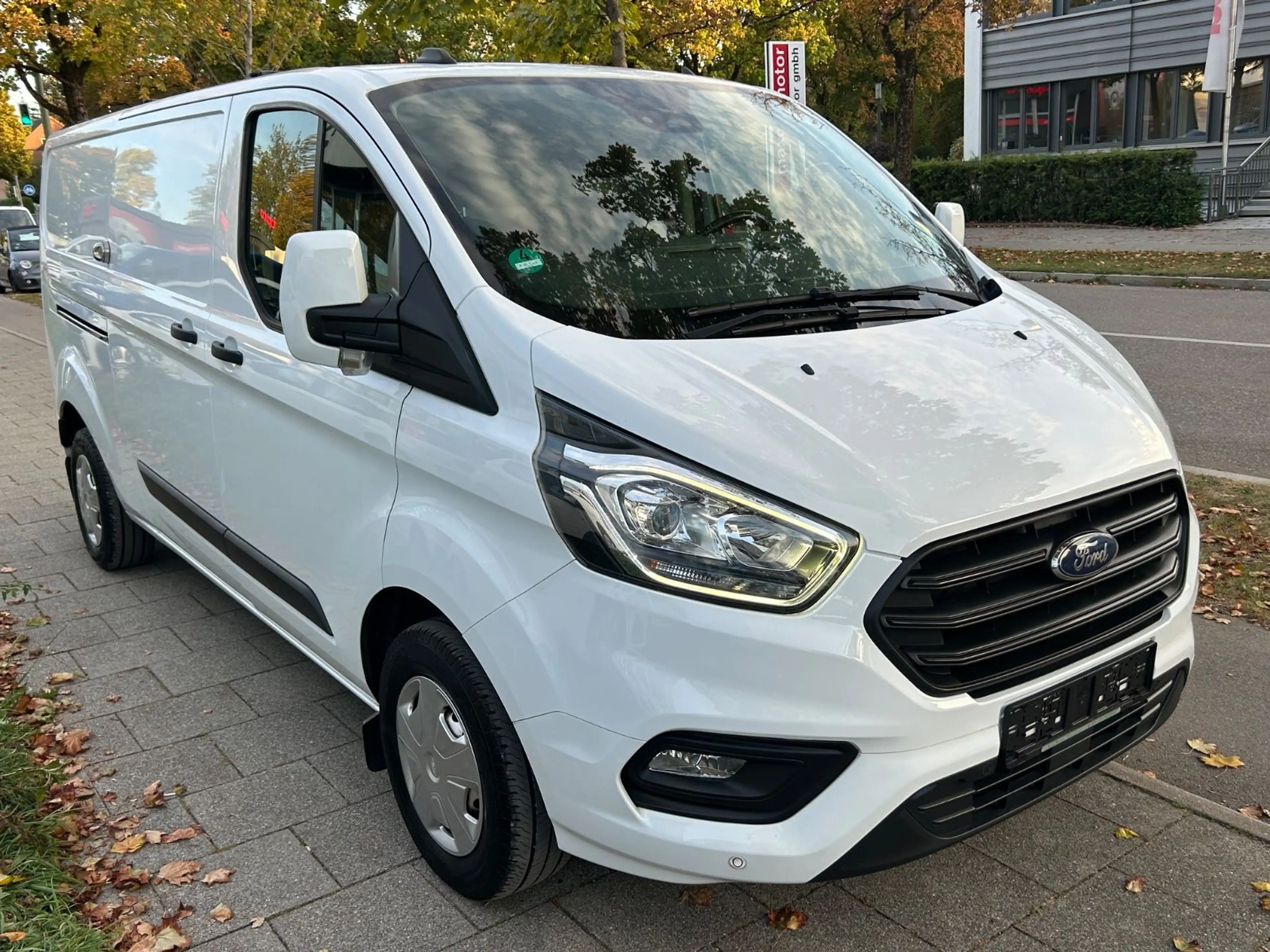 Ford Transit Custom Sortimo Regale Navi AHK-2.650 kg — photo 4