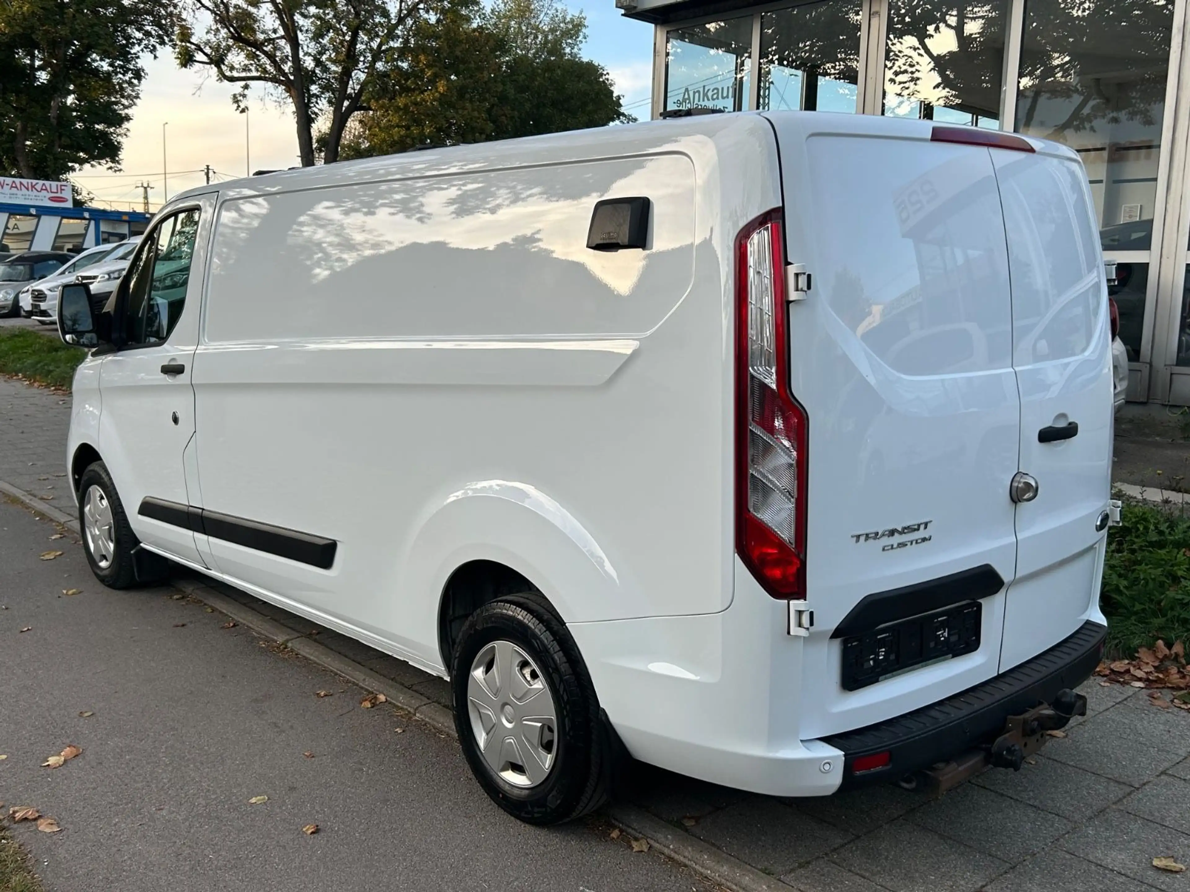 Ford Transit Custom Sortimo Regale Navi AHK-2.650 kg — photo 6