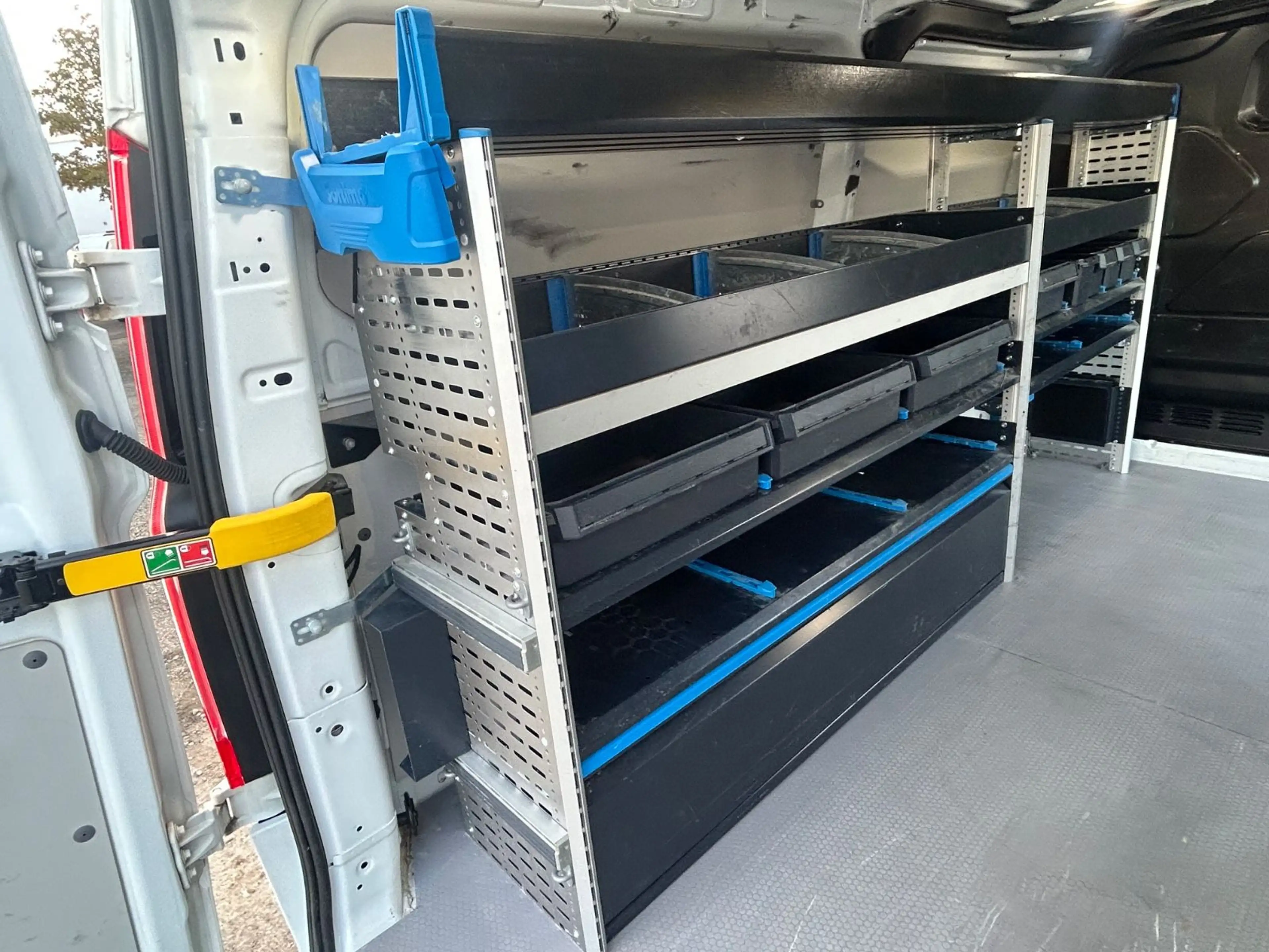 Ford Transit Custom Sortimo Regale Navi AHK-2.650 kg — photo 9