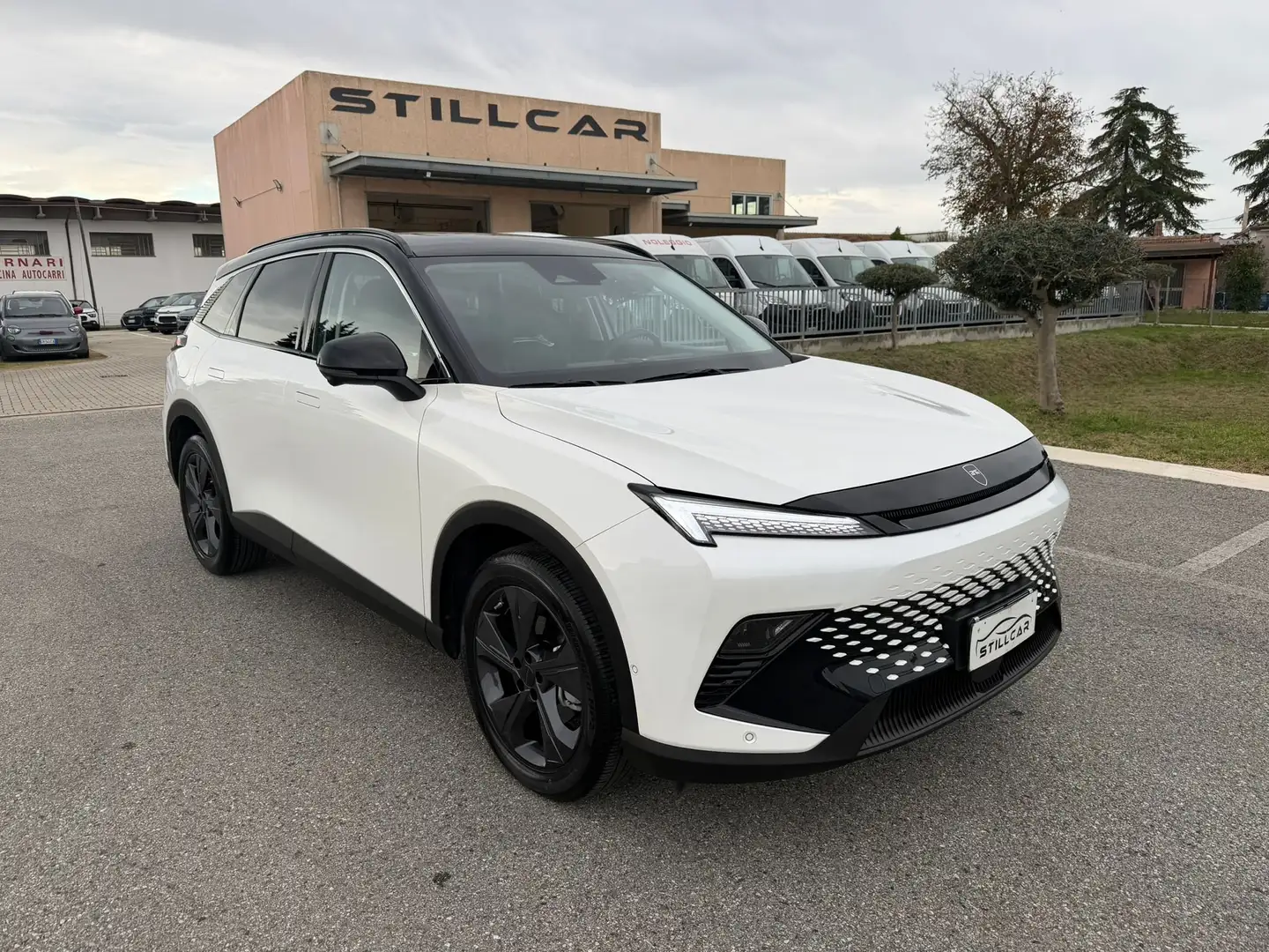 Cirelli Cirelli 4 Cirelli 4 1.5 Premium CMC x55 177cv cvt Weiß - 1