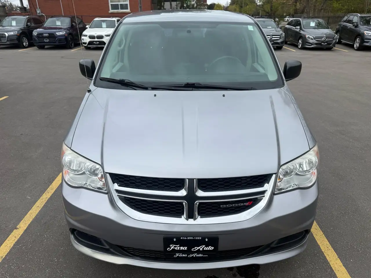 Dodge Grand Caravan снимка Dodge Grand Caravan