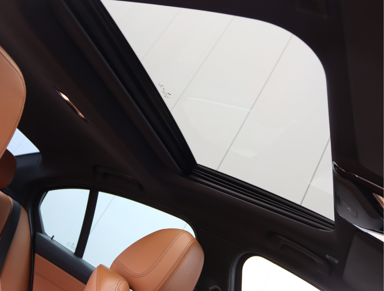 BMW 320 3-serie 320i High Executive Edition | Schuifdak | — photo 25