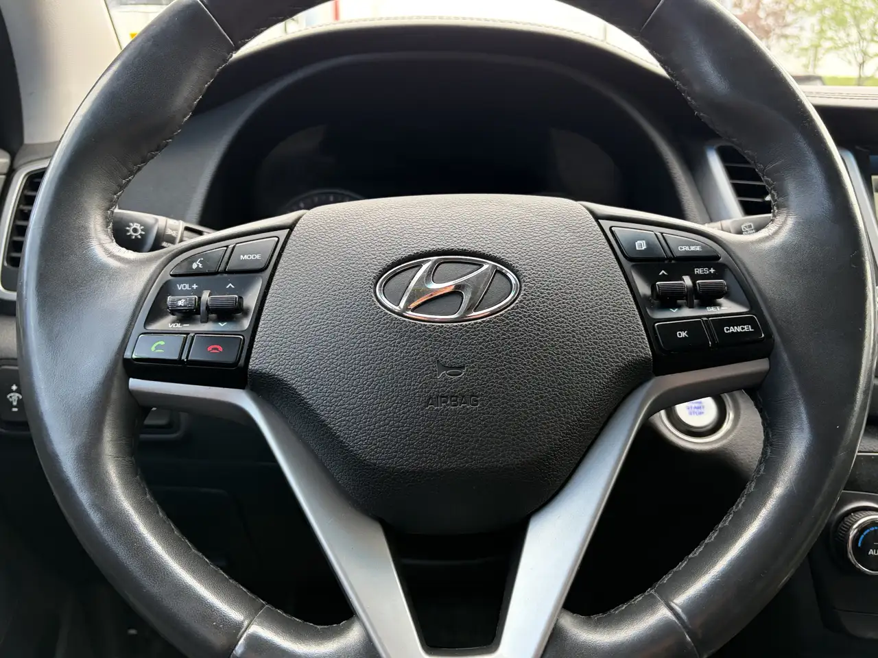 Hyundai TUCSON снимка Hyundai TUCSON