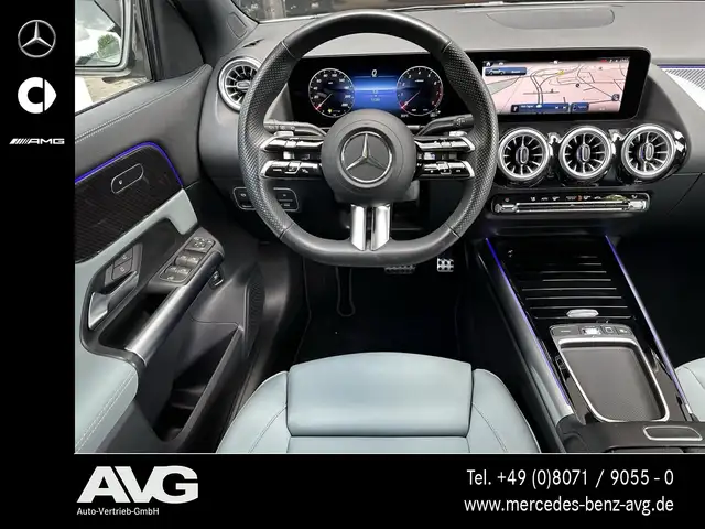 Mercedes-Benz GLA view 14